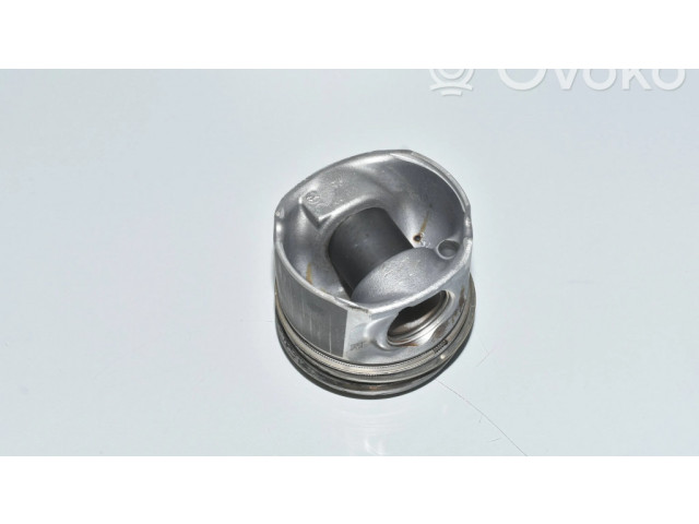 Píst 7805331, 11257805331 BMW 7 F01 F02 F03 F04 pro naftový motor 2.0