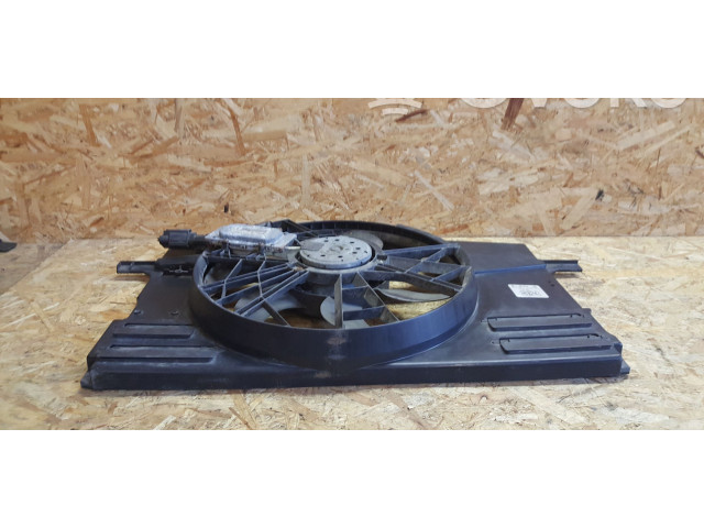 Вентилятор радиатора     3M518C607GC, 0130303929    Volvo V50 2.4