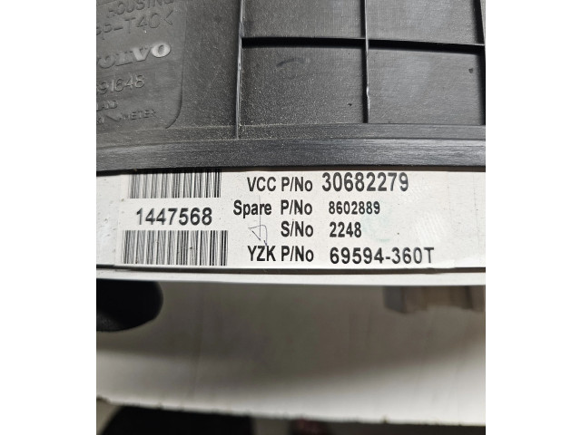 Панель приборов 30682279   Volvo XC90       