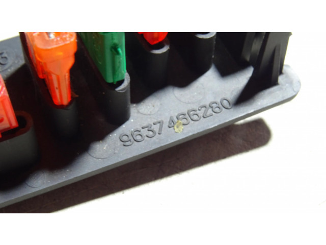 Блок предохранителей 9637466280   Citroen C4 I    