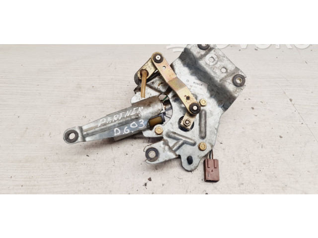 Моторчик заднего дворника 3397020406, 0390201408 Peugeot Partner