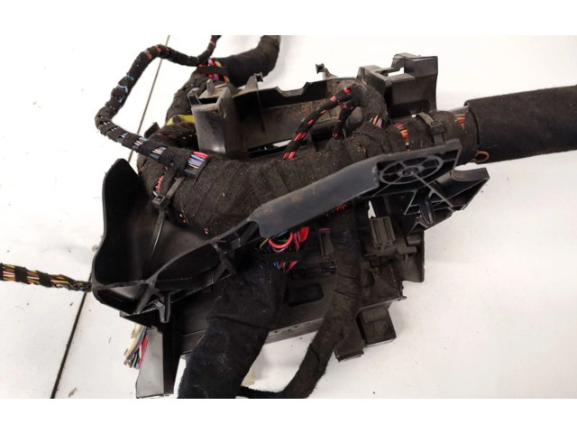 Блок предохранителей  1k1937503, 1k1941397   Skoda Octavia Mk2 (1Z)    