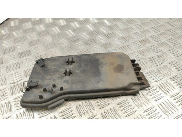 Pojistková skříňka Крышка ящика предохранителей A2045400082 Mercedes-Benz C W204 2007