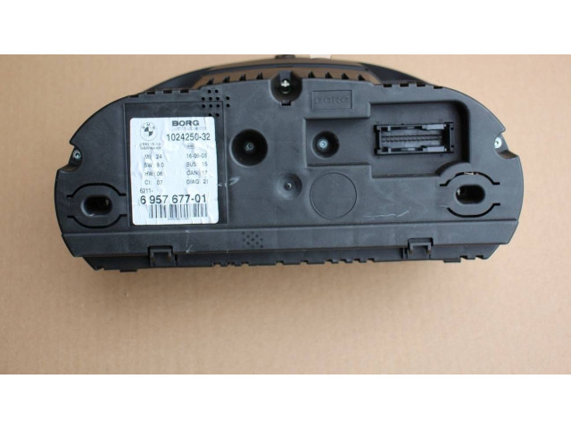 Панель приборов 6957677   BMW Z4 E85 E86       