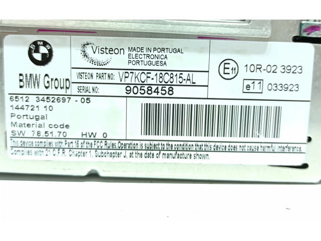 Радио/ проигрыватель CD/DVD / навигация