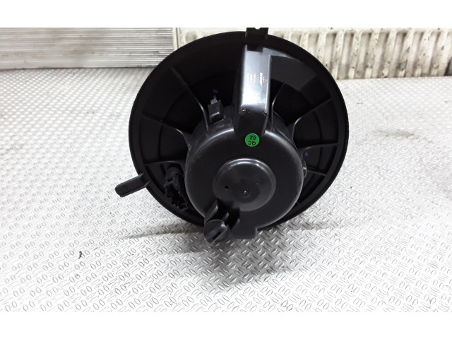 Вентилятор печки    2002221   Volkswagen Caddy