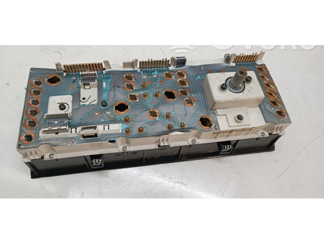 Панель приборов 7700815942   Renault 19       