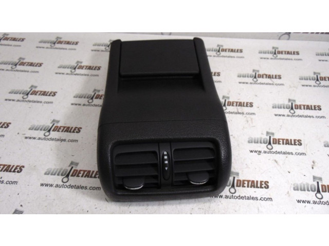 Задняя воздушная решётка