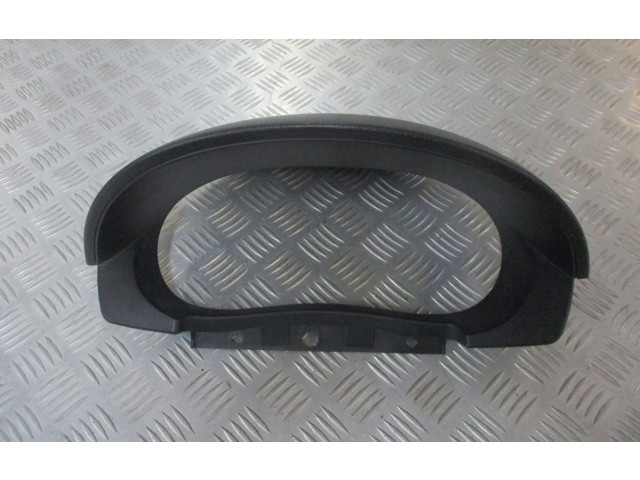 Панель приборов    Dacia Logan I       