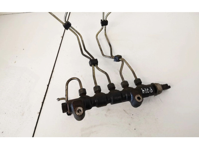 Топливная рампа 9658227880 Volvo S40