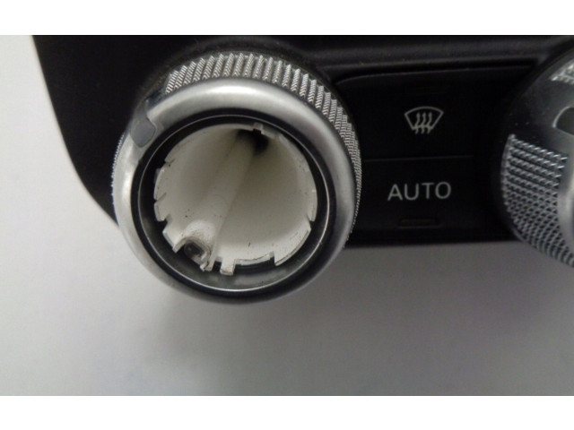 Блок управления климат-контролем 8X0820043C Audi A1