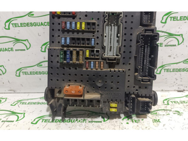 Блок предохранителей 28017881 Volvo XC90