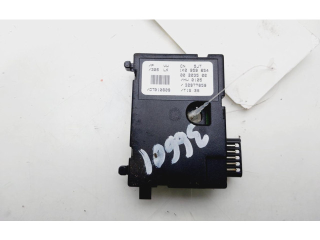 Řídící jednotka 1K0959654   Volkswagen Tiguan 2009