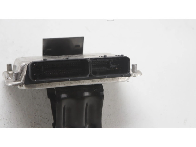 Řídící jednotka 06A906032R, 06A906032R Audi TT Mk1 2001