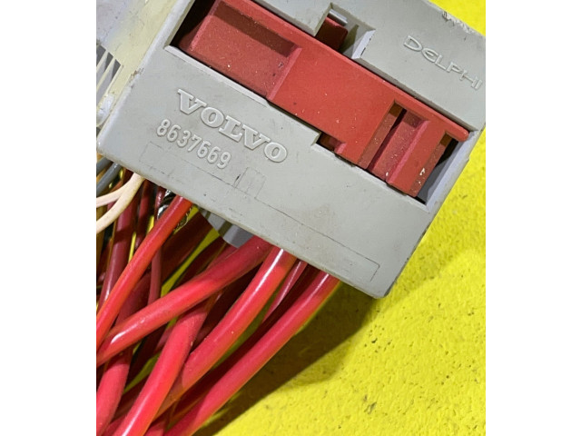 Блок предохранителей 8637669, 268KM Volvo XC90