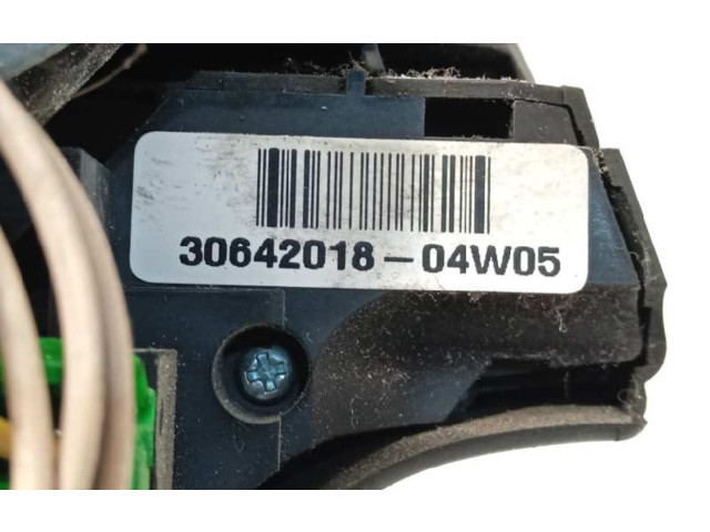 Подушка безопасности водителя 8686288, 30642018 Volvo V70