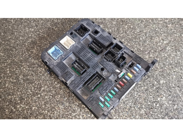   Pojistková skříňka 966405908001   Citroen C4 Grand Picasso 2007