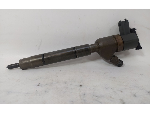 Форсунка 338002A400    Hyundai Getz  D4FA 