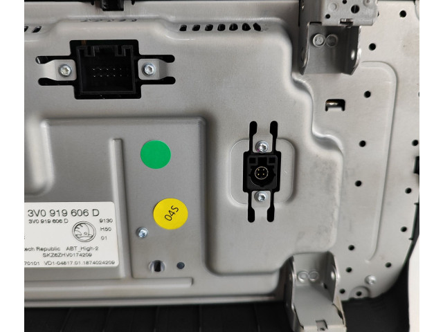 Дисплей    3V0919606D, A2C1516870101   Skoda Superb B8 (3V)