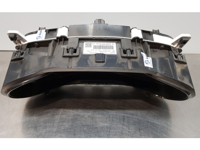 Přístrojová deska Citroen Berlingo 2019 9822007380