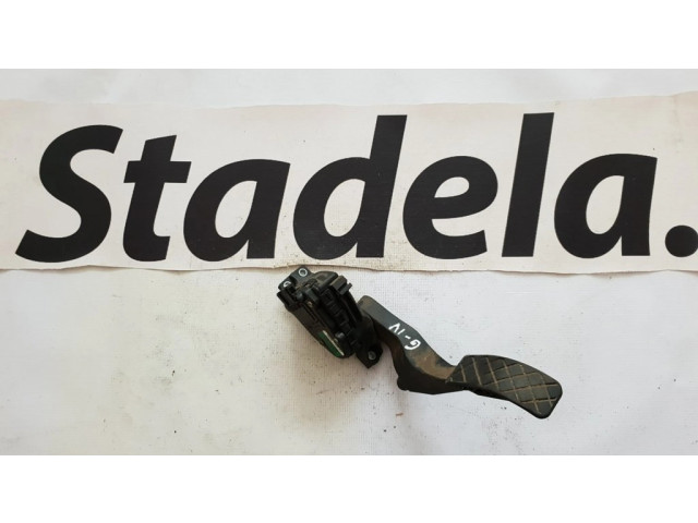 Педаль акселератора