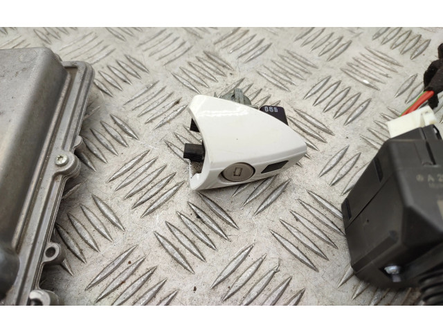 Комплект блоков управления A6519002501, A6519011301 Mercedes-Benz GLK (X204)