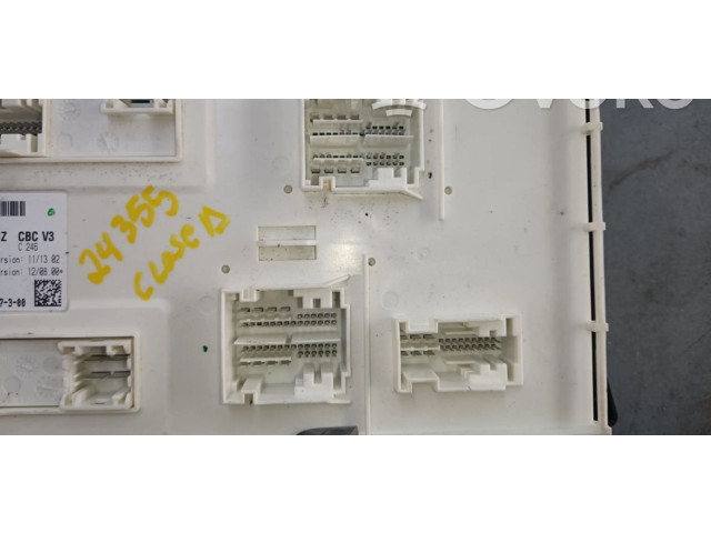 Блок предохранителей 1769001101 Mercedes-Benz A W176