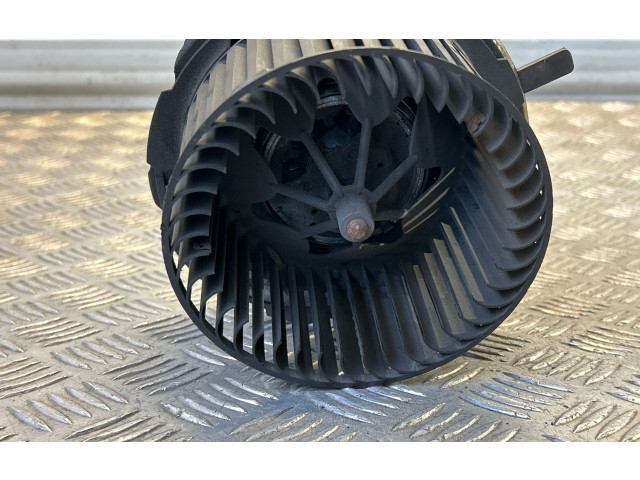 Вентилятор печки F983229J, K01008 Audi A3 S3 8P