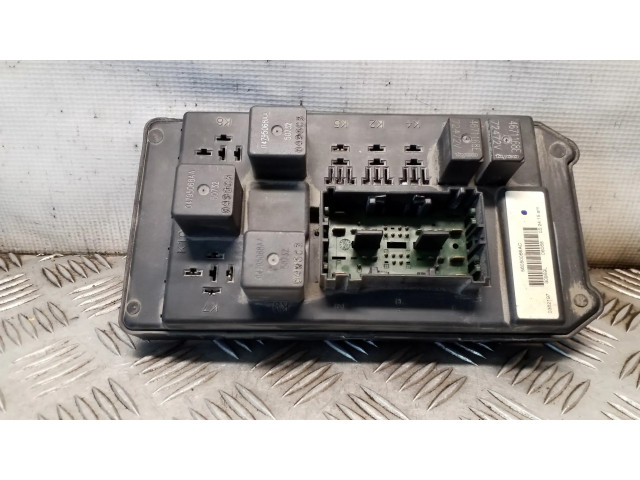 Блок предохранителей 56050066AC Jeep Grand Cherokee (WK)