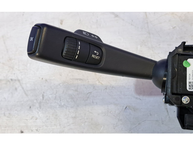 Подрулевой шлейф SRS 31343014, 31394008   Volvo V60