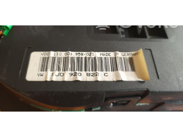 Панель приборов 1J0920822C   Volkswagen Bora       