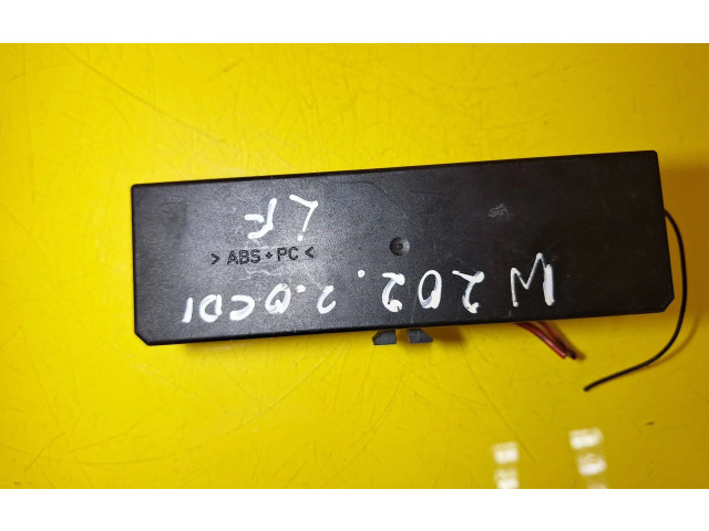 Pojistková skříňka A0005400372 Mercedes-Benz C W202 1998