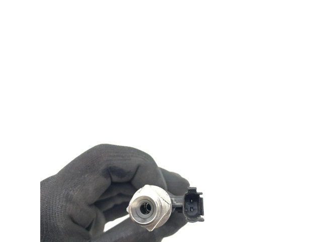 Vstřikovač 7599876, 0261500136 BMW 7 F01 F02 F03 F04 pro benzínový motor 4.4 N63 B44 B