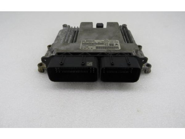 Блок управления двигателя 9825318180, 0281034189   Opel Combo E