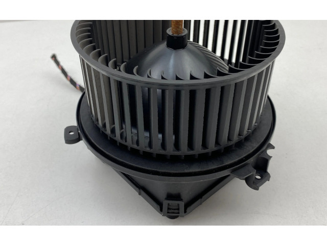Вентилятор печки 4M1820021A Audi Q5 SQ5