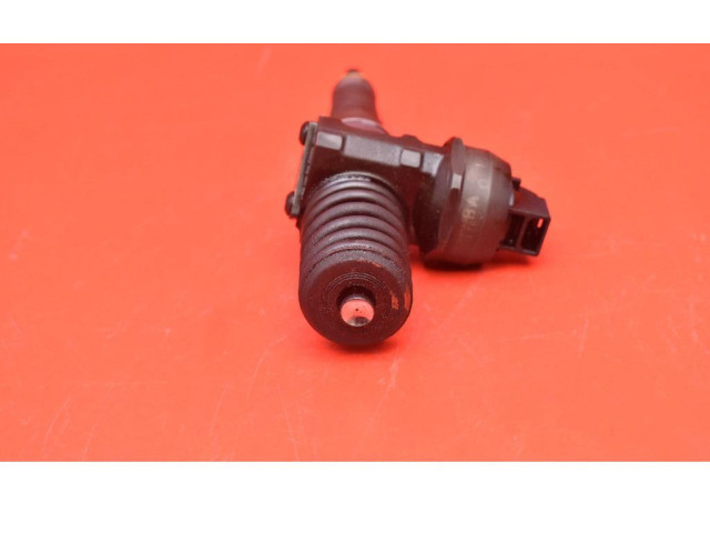 Форсунка 038130073AG, 038130073AG    Volkswagen Cross Touran I   