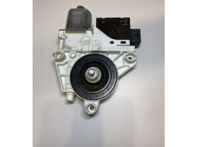 Моторчик дворников C44132102 Jeep Renegade