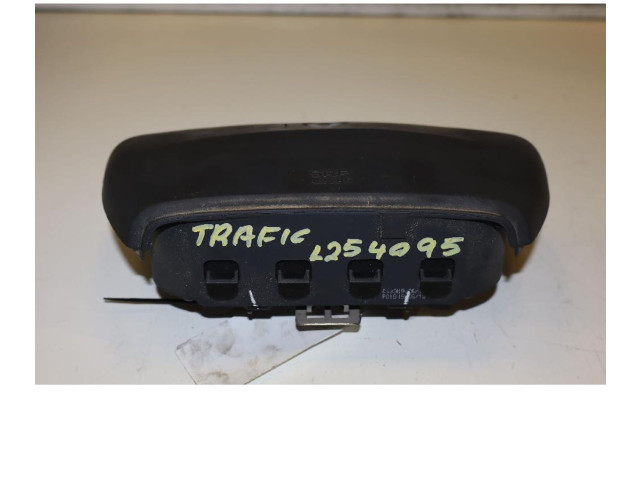 Подушка безопасности водителя 8200676895   Renault Trafic II (X83)