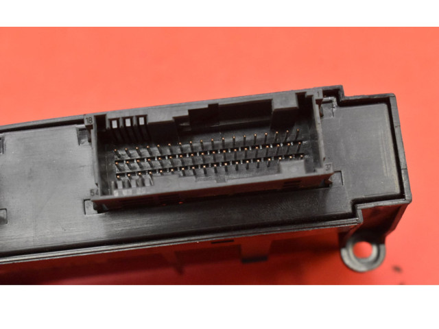 Блок комфорта 10681810, 10681810   BMW X3 E83   