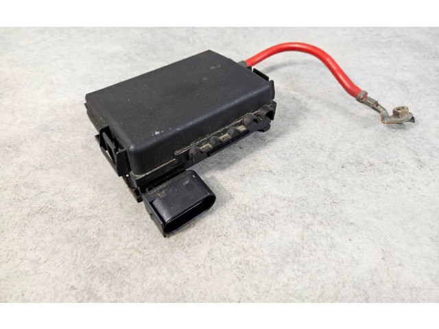 Блок предохранителей 1J0937550AF Skoda Octavia Mk1 (1U)