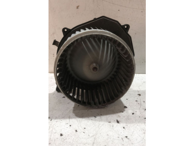 Вентилятор печки       Peugeot Partner