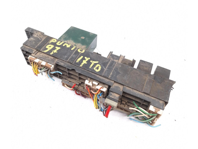   Pojistková skříňka 7676504, A727551   Fiat Punto (176) 1993