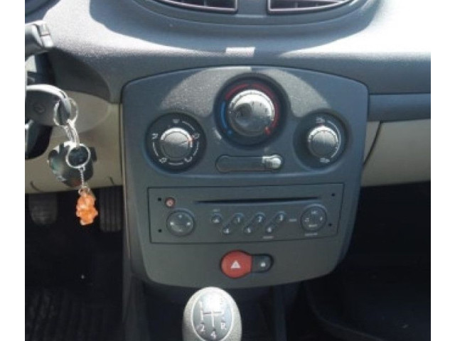 Вентилятор радиатора     7701068310    Renault Clio III 