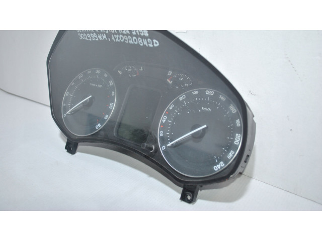 Панель приборов 1Z0920842D Skoda Octavia Mk2 (1Z)
