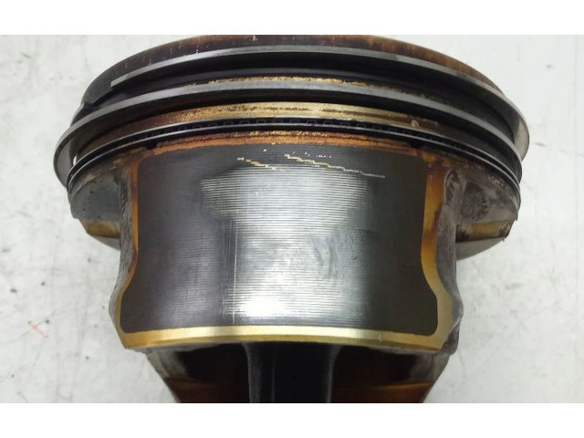 Píst Mercedes-Benz A W169