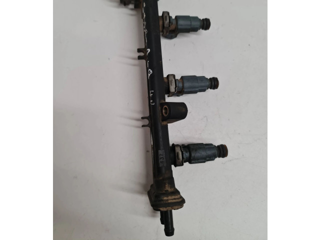 Топливная рампа A1600700295, 085311AC Smart ForTwo I для двигателя R1600101205