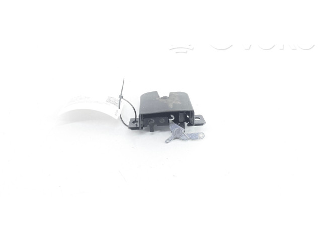 Zámek zadních dveří Volkswagen Caddy 2012