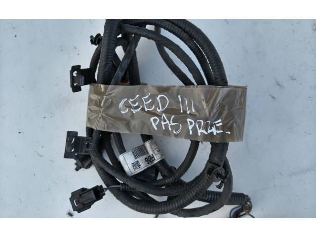 Блок предохранителей 91844J7061   KIA Ceed    