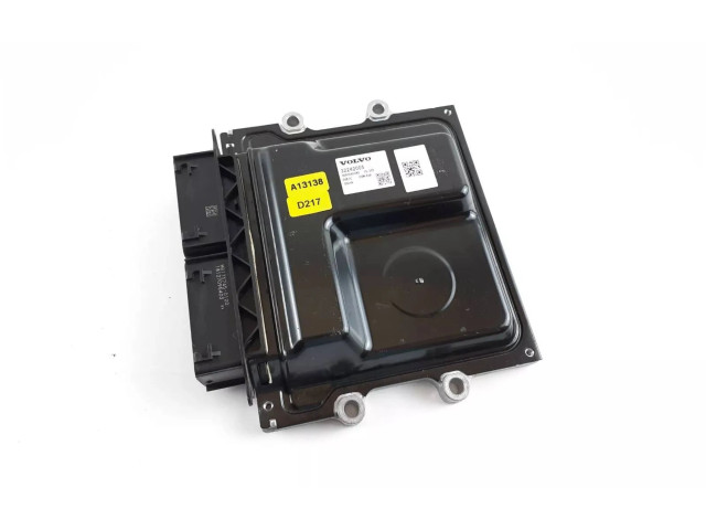 Блок управления двигателя 32242005, 0000045065   Volvo XC90