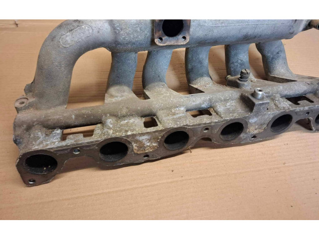 Всасывающий коллектор R1101411201   Mercedes-Benz 280 450 W116